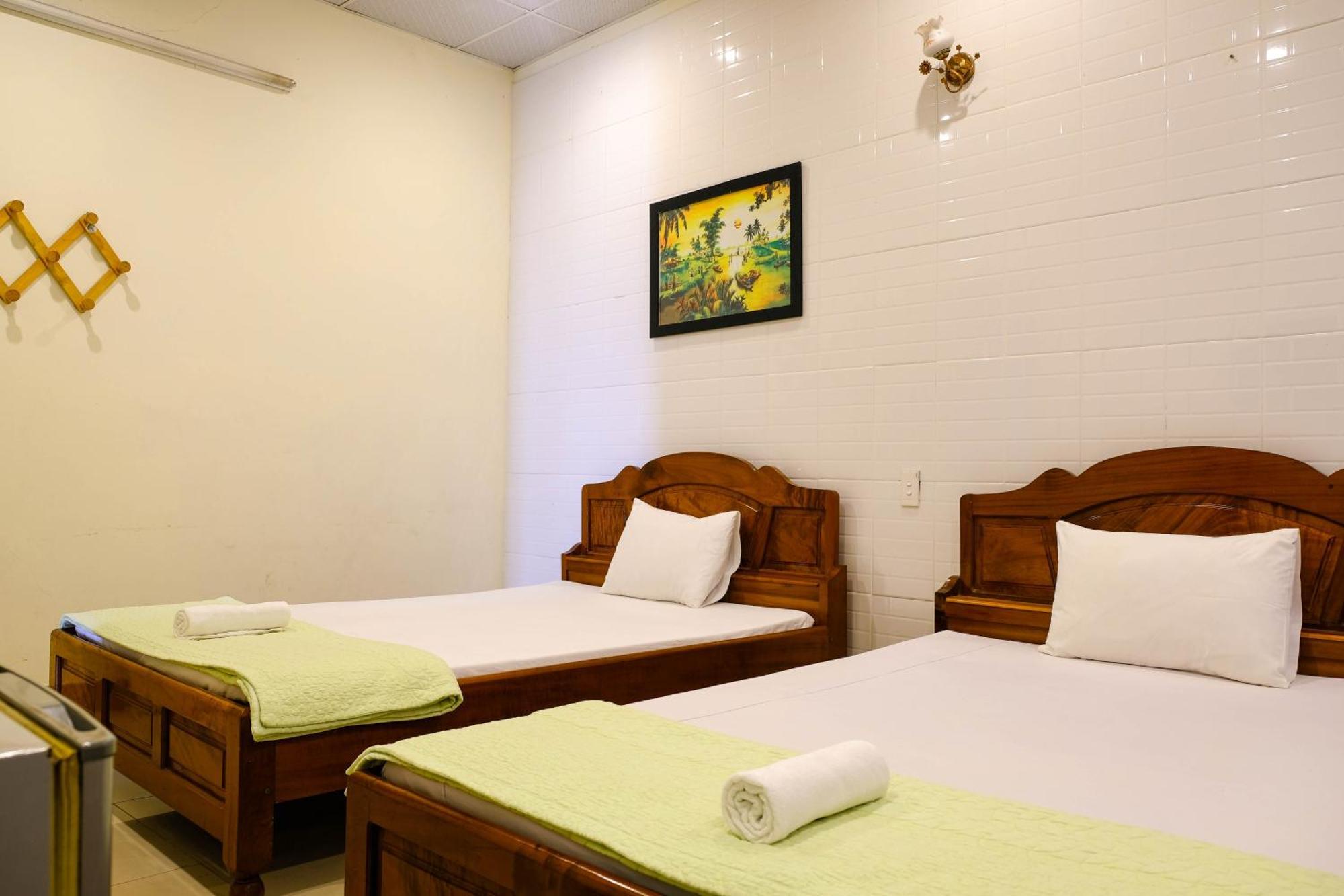 Lucky Hoi An Hotel Bagian luar foto