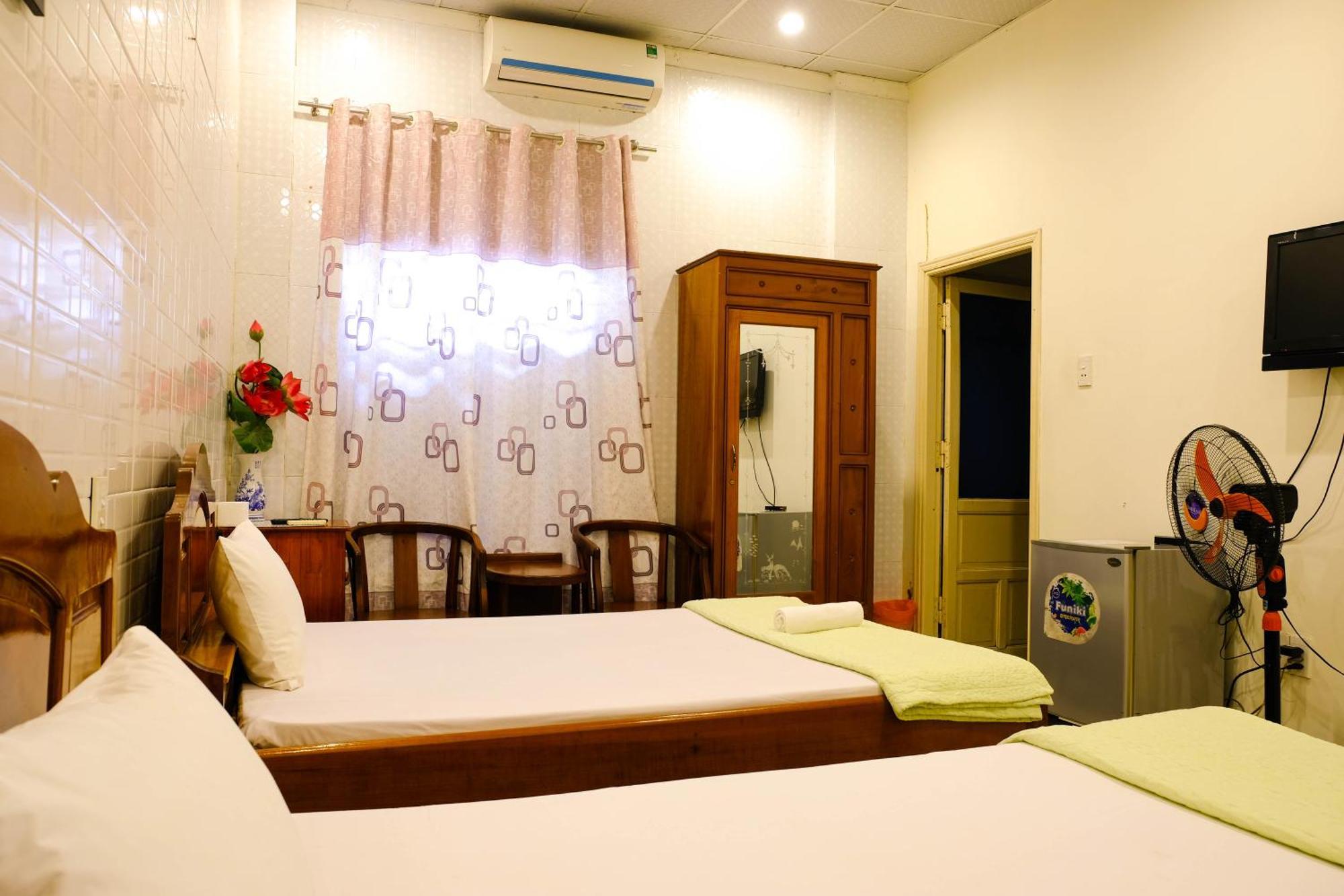Lucky Hoi An Hotel Bagian luar foto