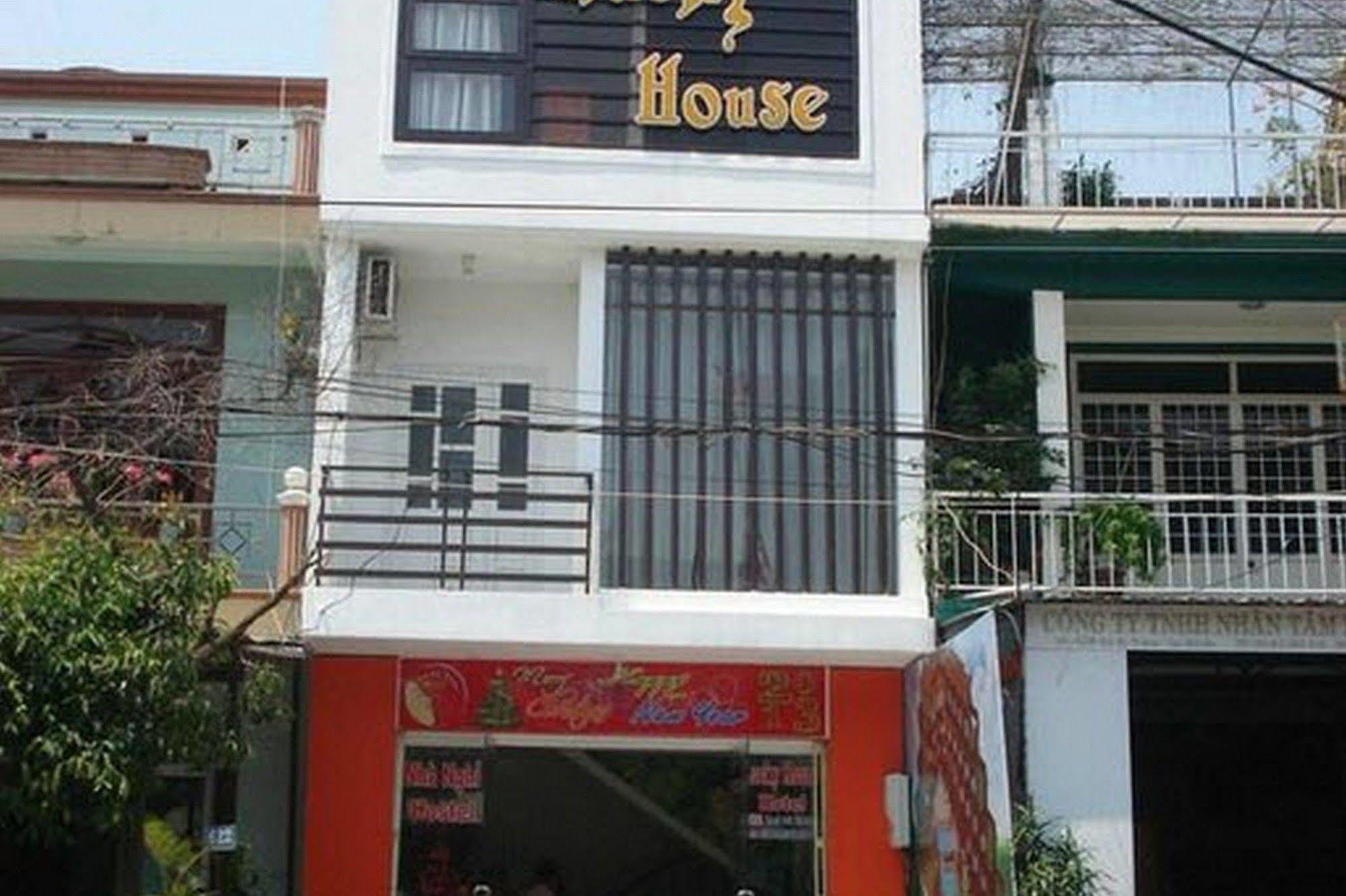 Lucky Hoi An Hotel Bagian luar foto