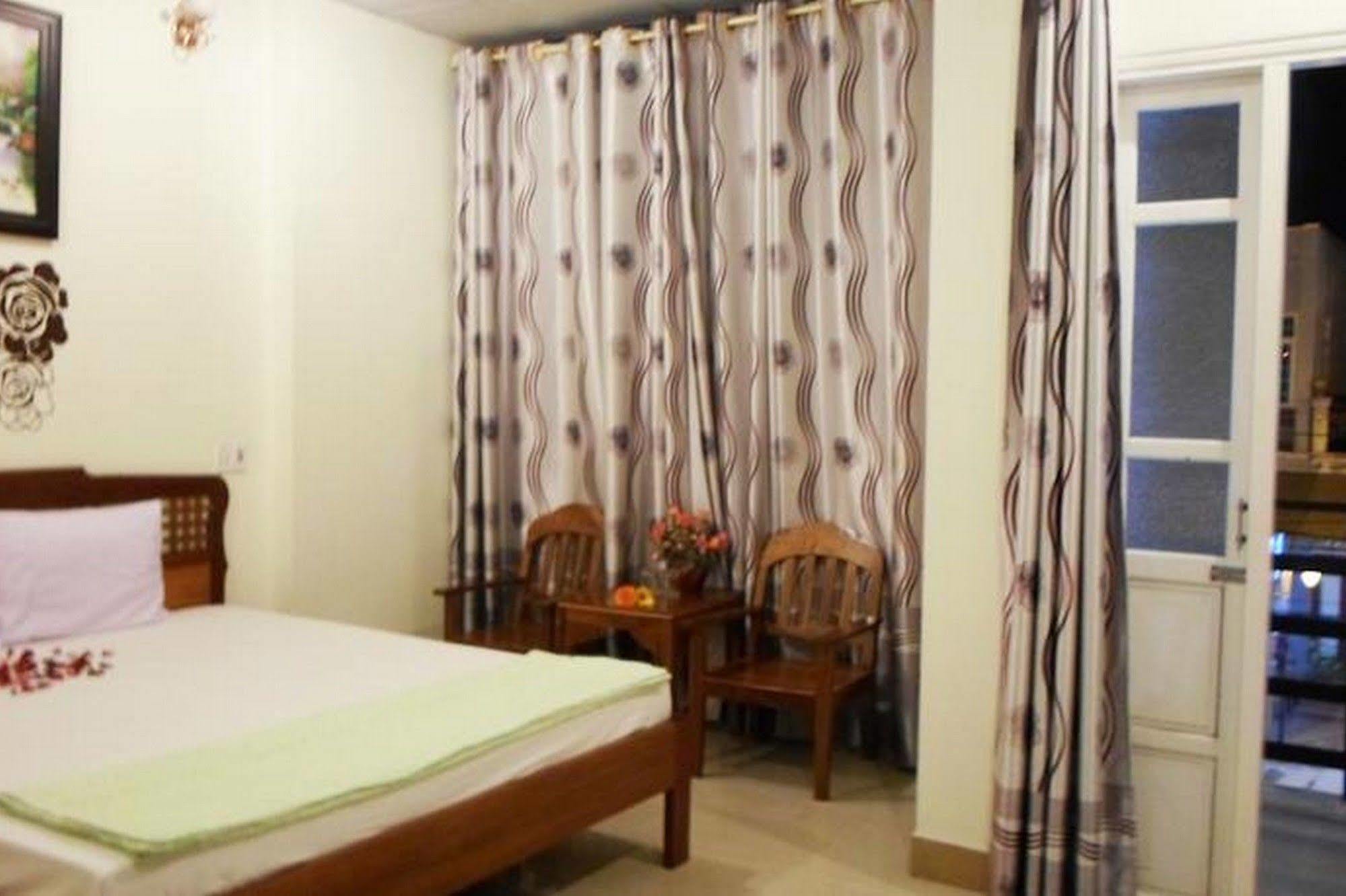 Lucky Hoi An Hotel Bagian luar foto